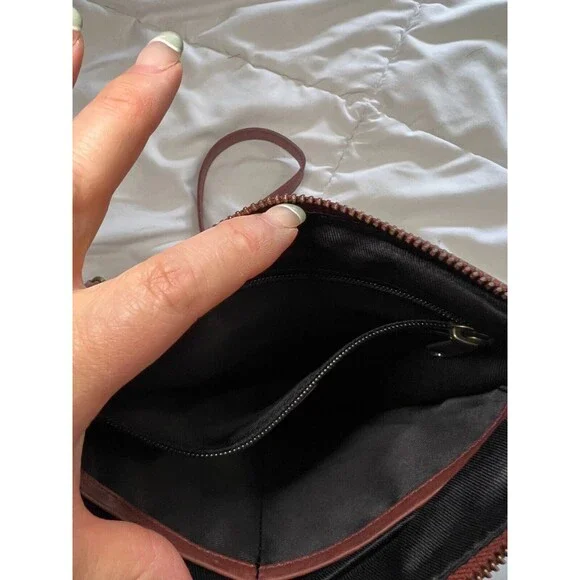 Wise Owl Cognac Leather Crossbody Bag – Adjustable Strap, Multi‑Pocket Design - Picture 14 of 16